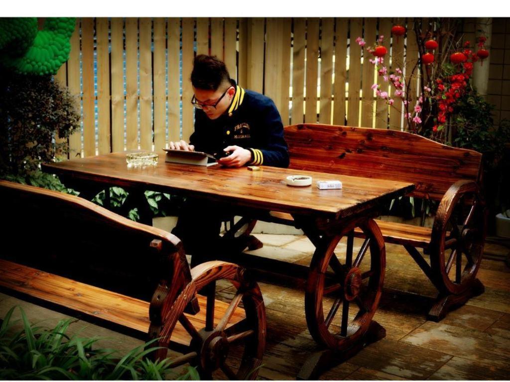 Parkside Hostel Guilin Zewnętrze zdjęcie